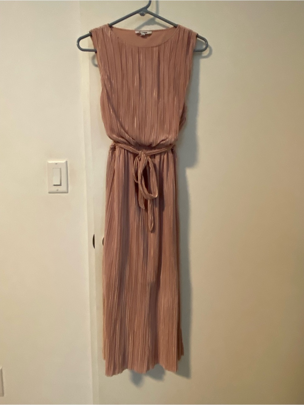 Sleeveless Accordion Pleated Midi Dress in Blush